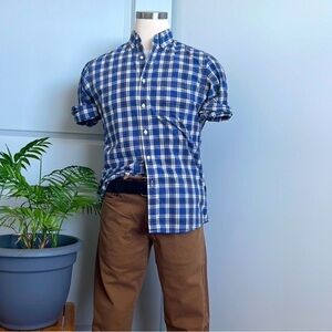 Uniqlo Blue and White Plaid Casual Shirt
